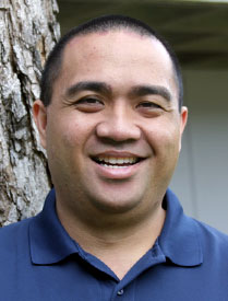 Ron Felipe headshot