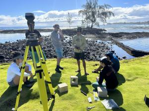 Briana Ninomoto reviews fieldwork plan with PIPES interns and staff. Credit: Kainalu Steward