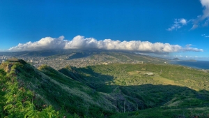 clouds over Oahu mountains