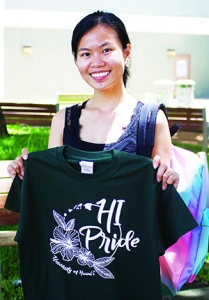JinLing Yan with her winning shirt design