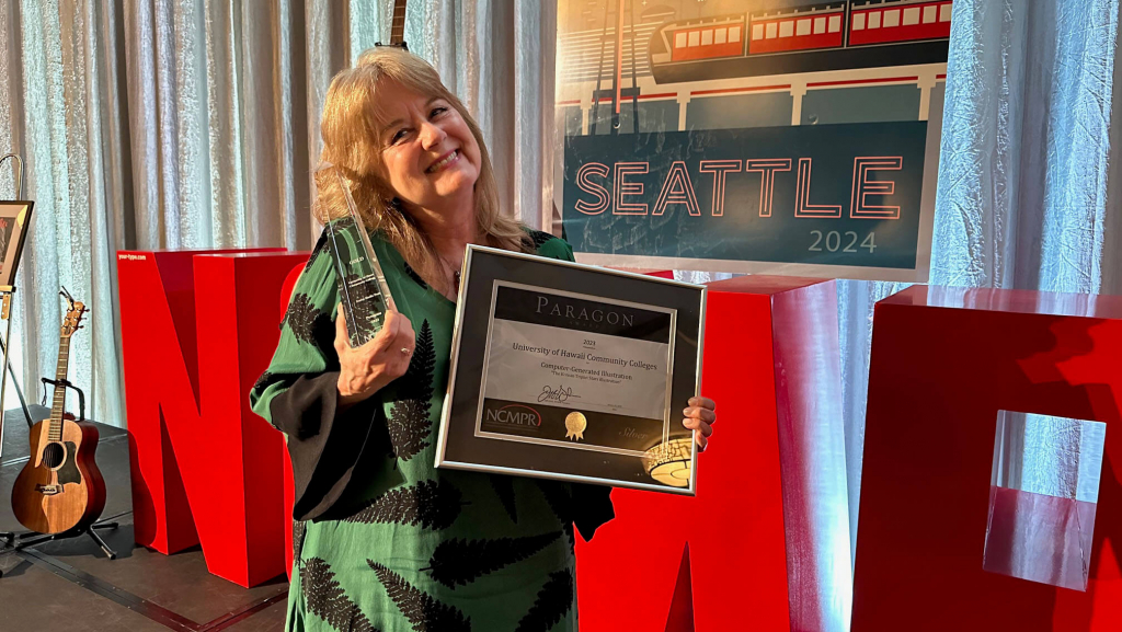 Bonnie J. Beatson receives Windward CC's Paragon Award