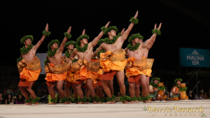 Kāne hula dancers