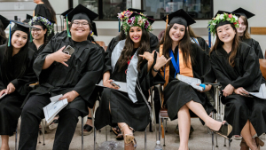 U H Maui graduates