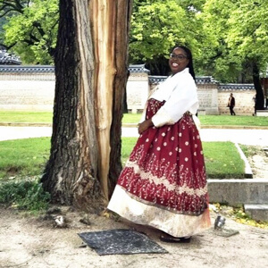 woman wearing hanbok